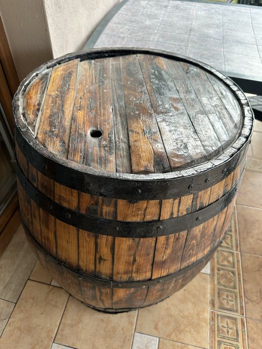 Butoi mare din stejar,decor,spatiu depozitare, 380litri