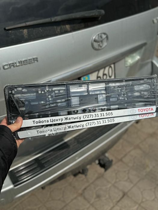 Подномерник Тойота Ленд Крузер Прадо 120 gx470