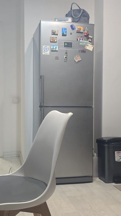 Продается холодильник LG