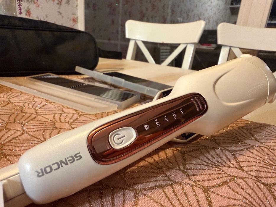 Преса за коса Sencor SHI 6300GD