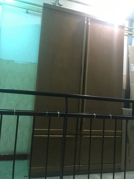 Vând Dulapuri in stare foarte bună
