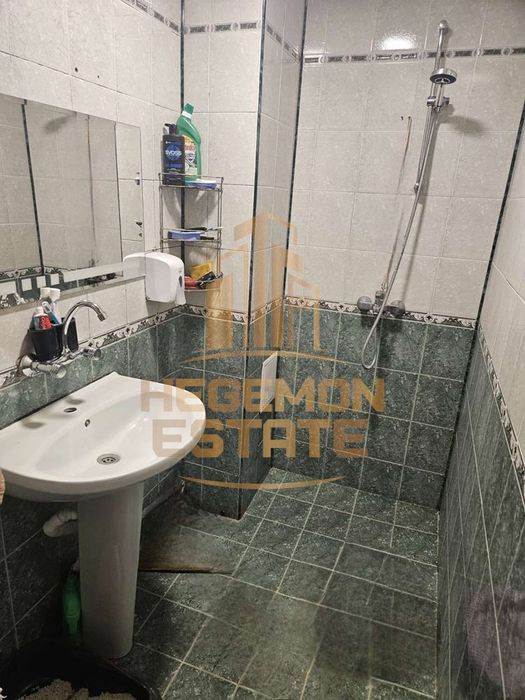 Продава се Четиристаен апартамент в Варна, Цветен квартал - 86 кв.м за 2456 €/кв.м - Снимка #4