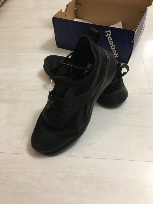 Маратонки reebok черни