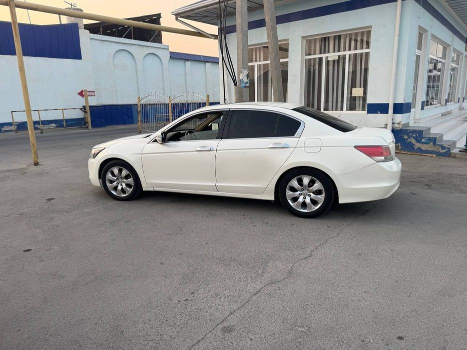 Honda accord 2008 yil. 2.4 abyom.
