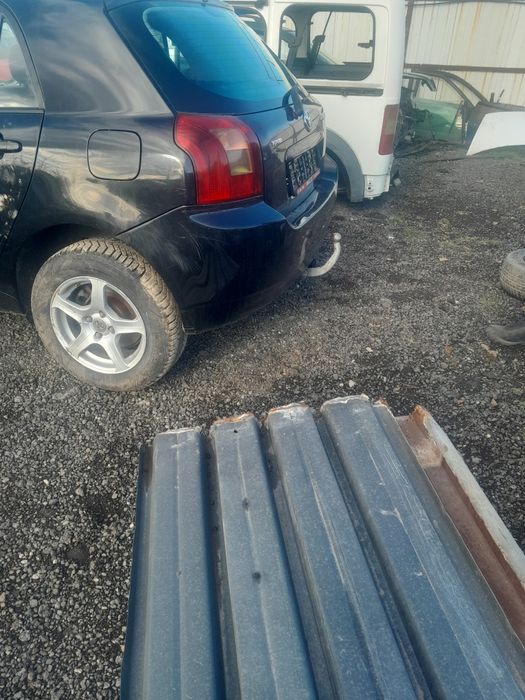 Продавам Тойота корола на части