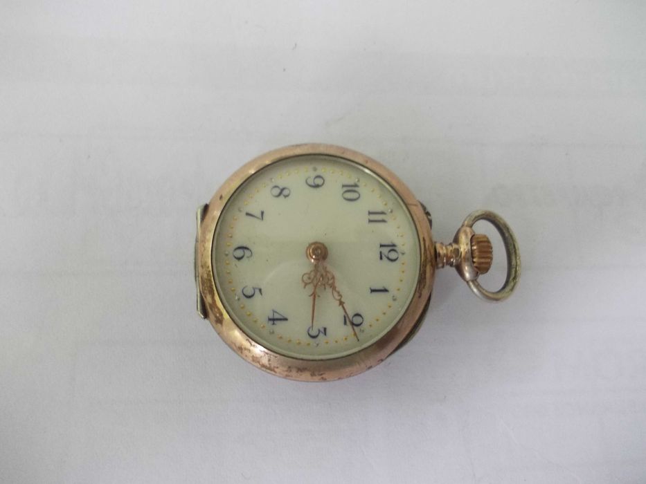 Ceas vechi de buzunar defect din argint