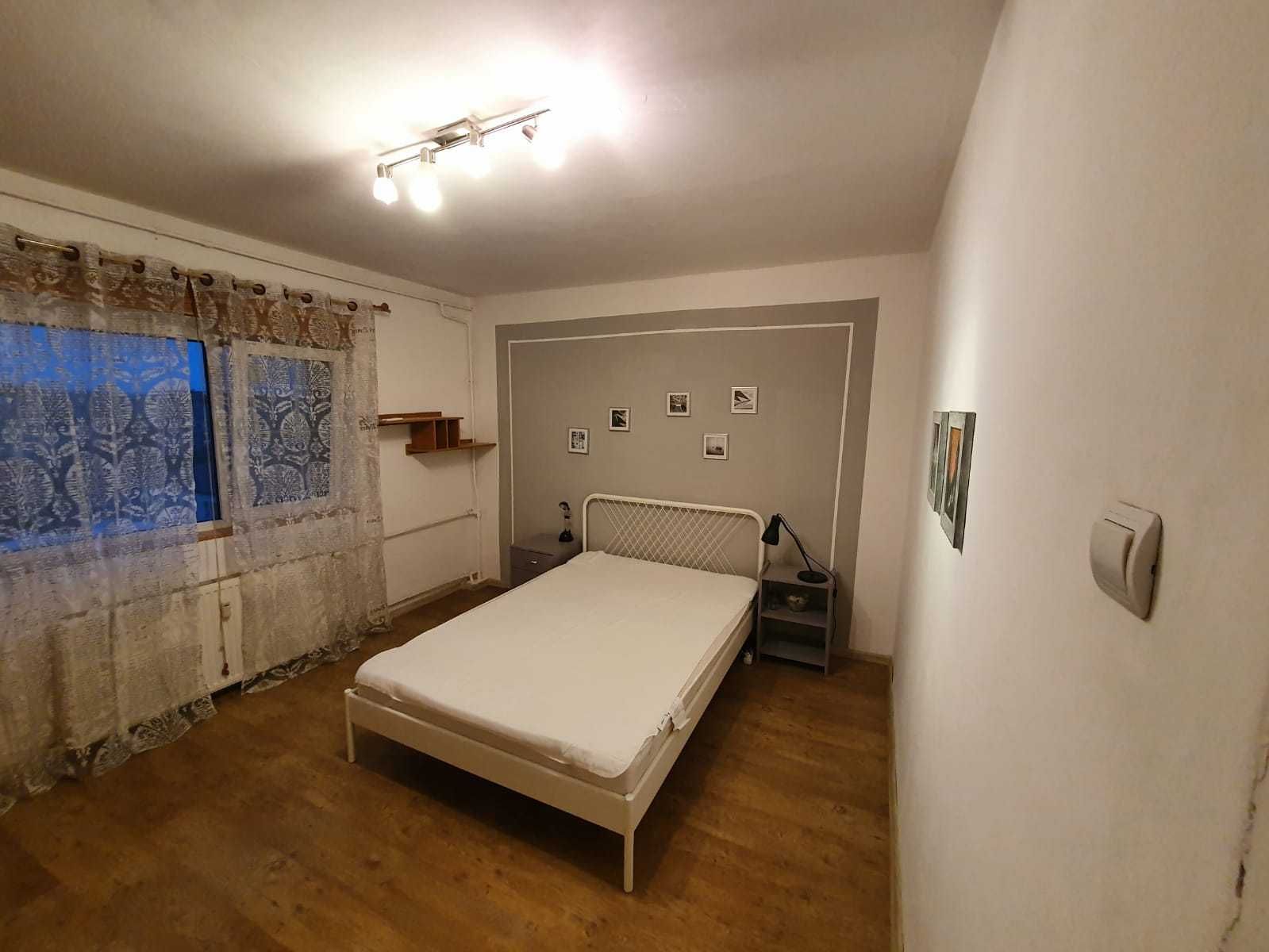 Vanzare Apartament 2 camere, Teatrul Masca, decomandat, 62 m^2 utili