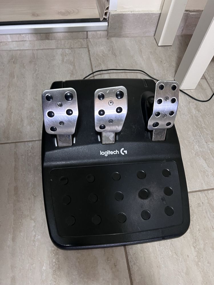 volan logitech g923