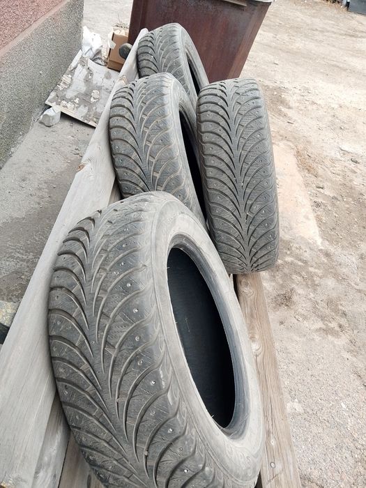 Продам зимние шины