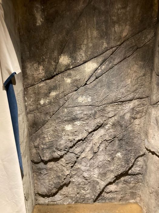 декор ишлари (Скала стен, камень,барельеф, релеф хизмати)