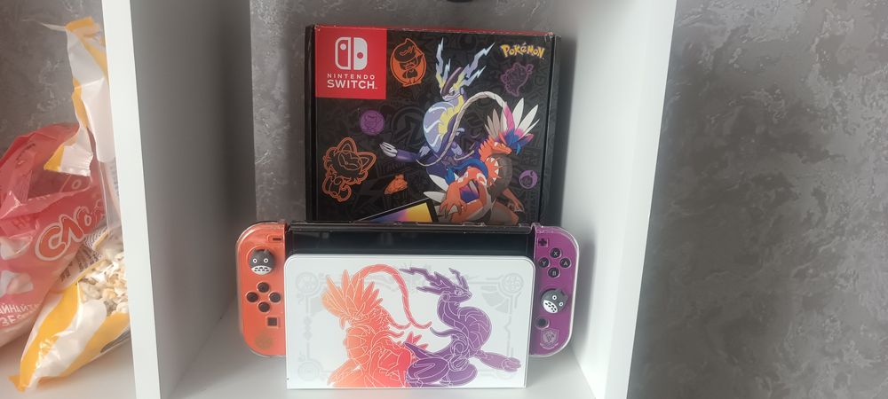 Прошитый Нинтендо свич олед специальное покемон издание