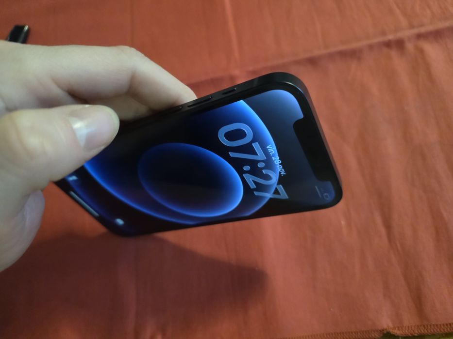 -Iphone 12, Nou, 128Gb, 4Ram, bat: 100%, Negru, ireprosabil, stare per