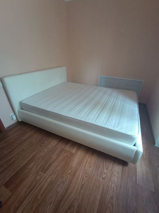 Кровать Глория 1,6*2