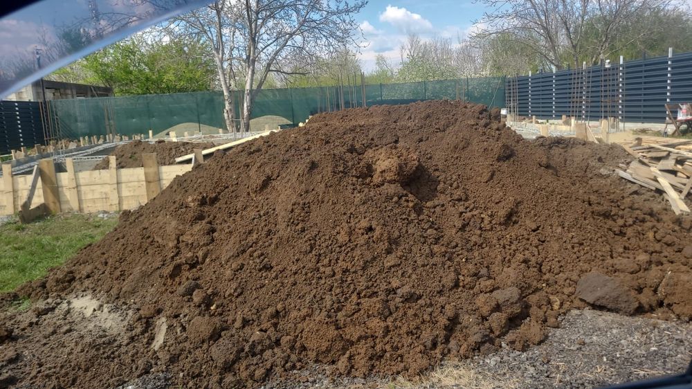 Bobcat bascula pamant vegetal nisip balastru