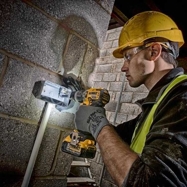 Акумулаторен ударен винтоверт DeWALT DCD796NT, 18 V, 70 Nm