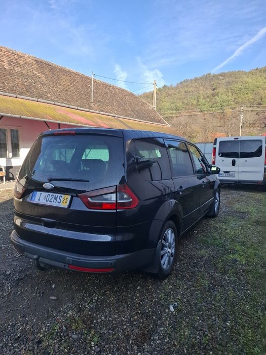 Ford galaxy 7 locuri vand sau schimb doar cu 8+1