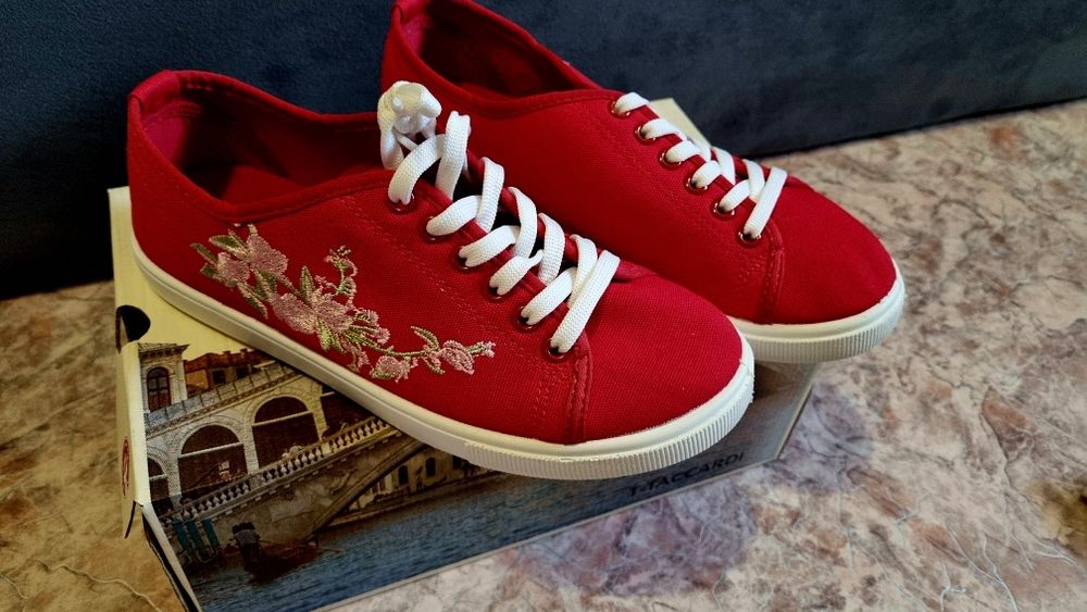 Кеды 38 размер новый