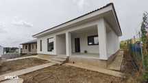 Nazna - Casa 4 camere - cu gard facut