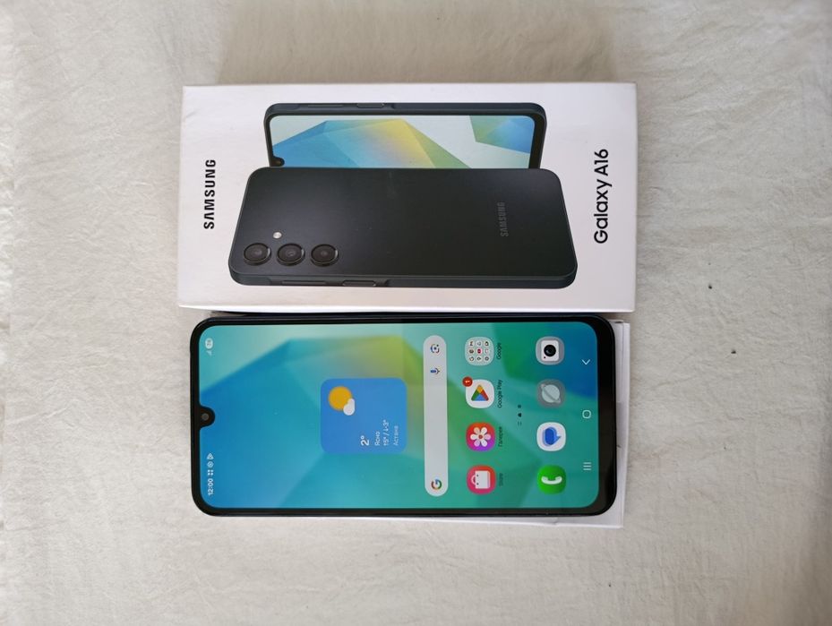 Самсунг А 16 телефон