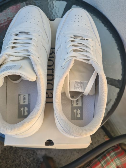 Спортни тенис обувки 44