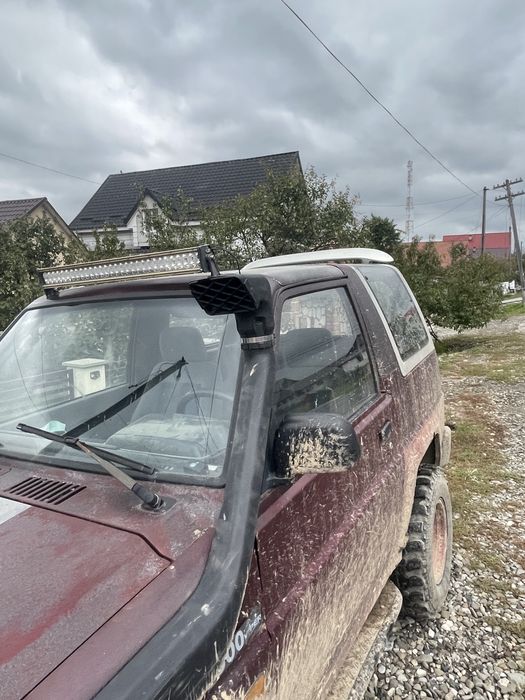 Eleron daihatsu feroza cu pozitit pe frana