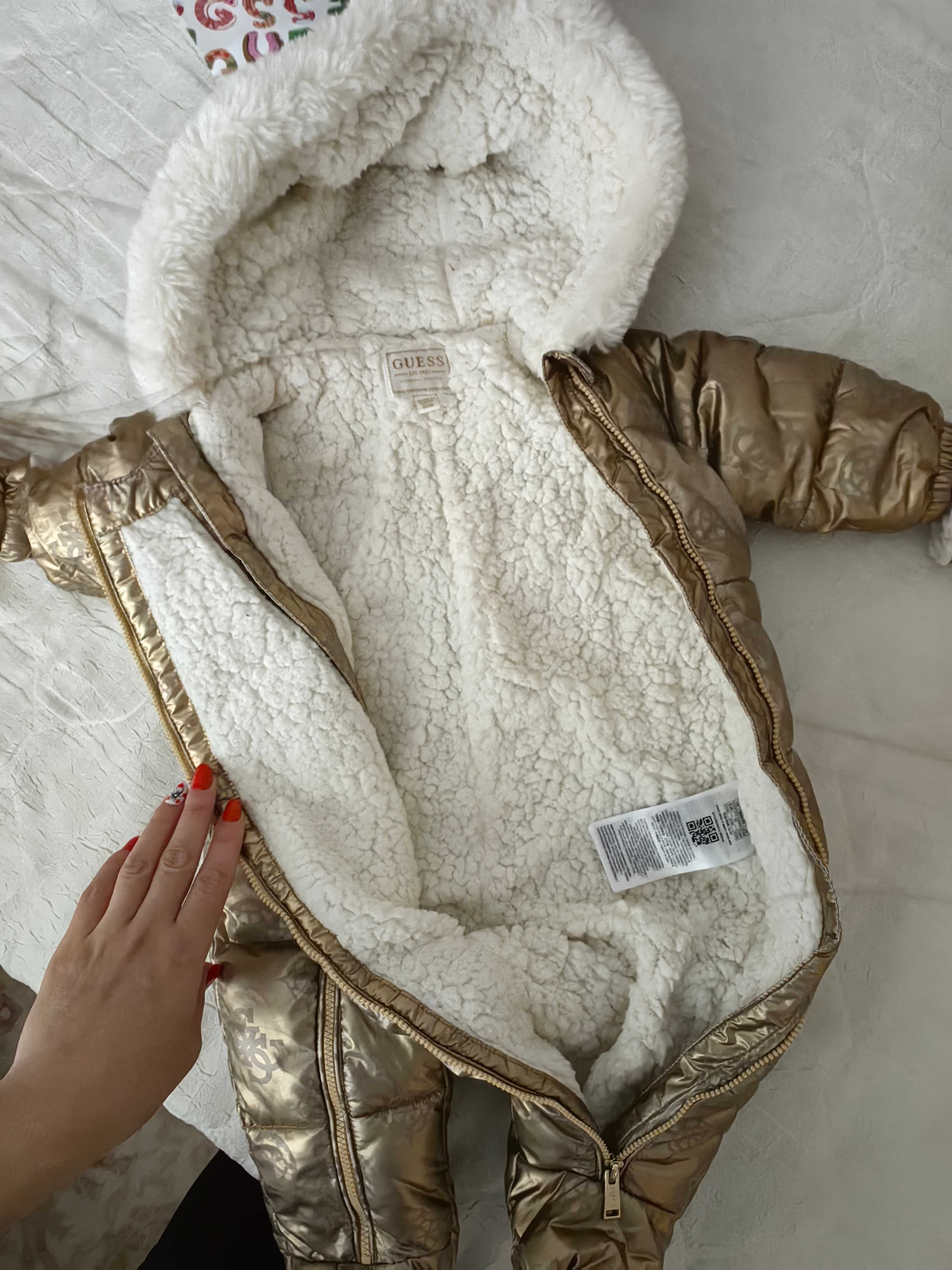 Бебешки ескимос Guess
