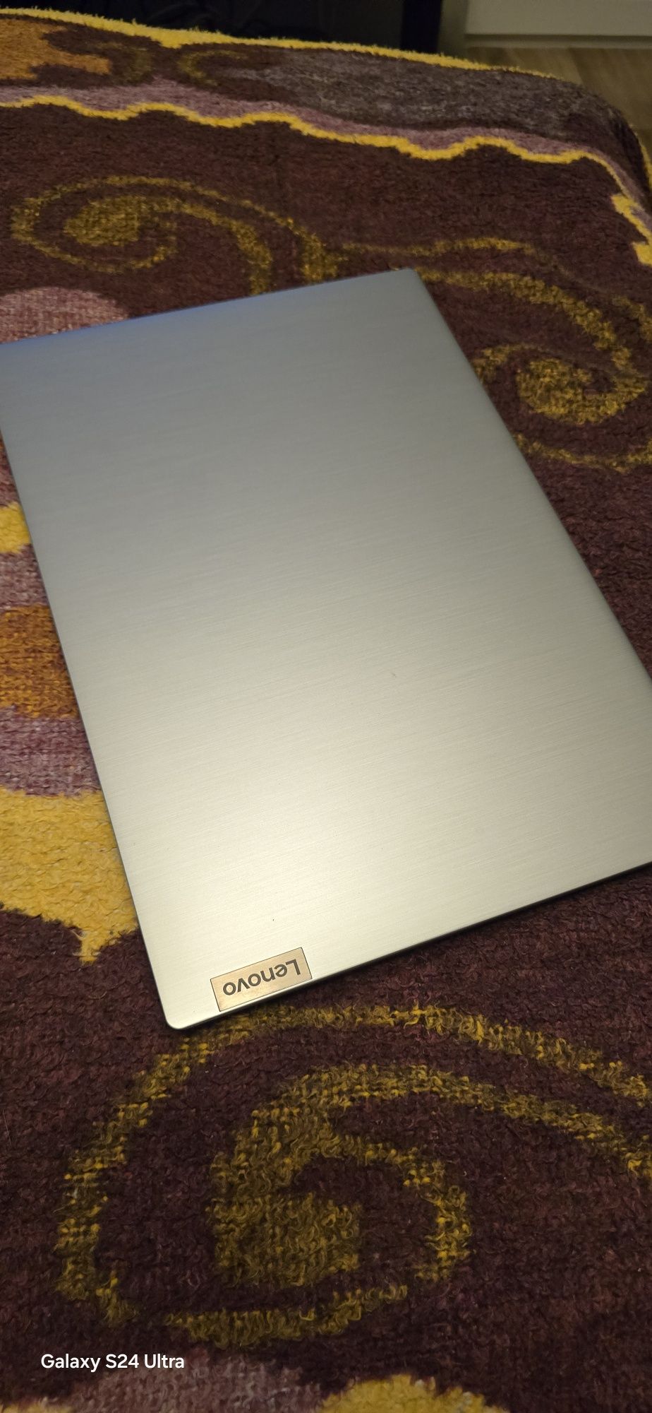 Laptop Lenovo IdeaPad 3 SSD ,*nefolosit*