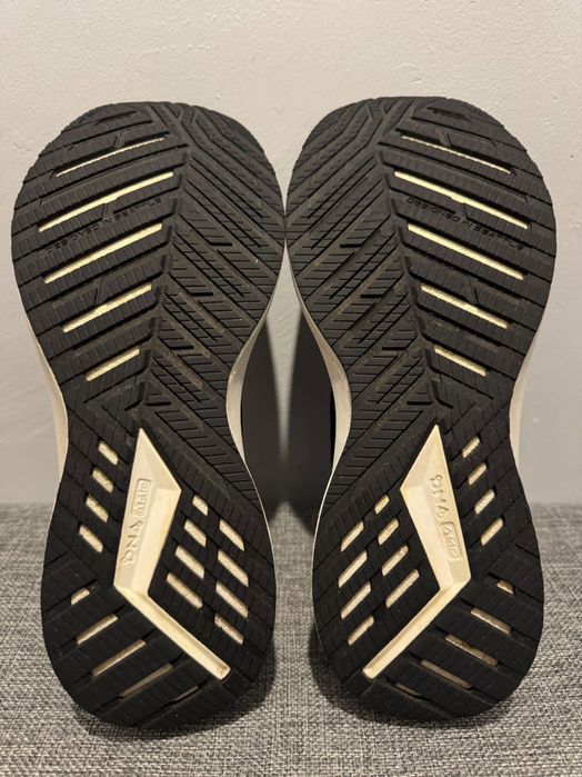 BROOKS Levitate 4.