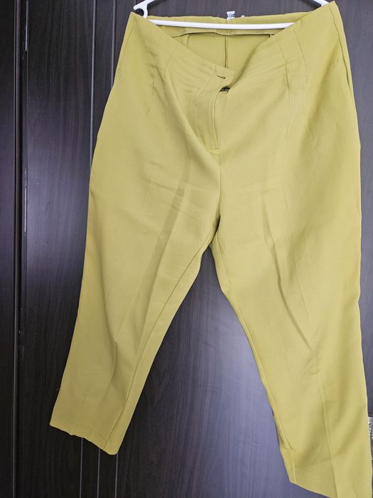 Стилен костюм цвят лайм 44 -XL