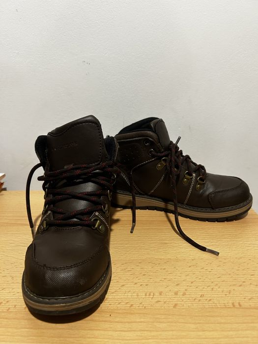 Ghete skechers baieti