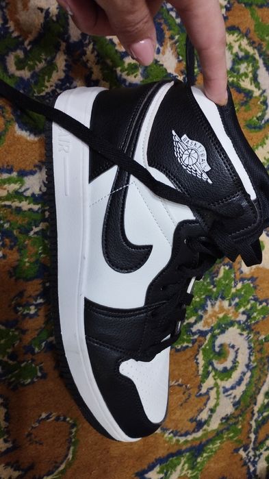 Продам кросовки джогеры