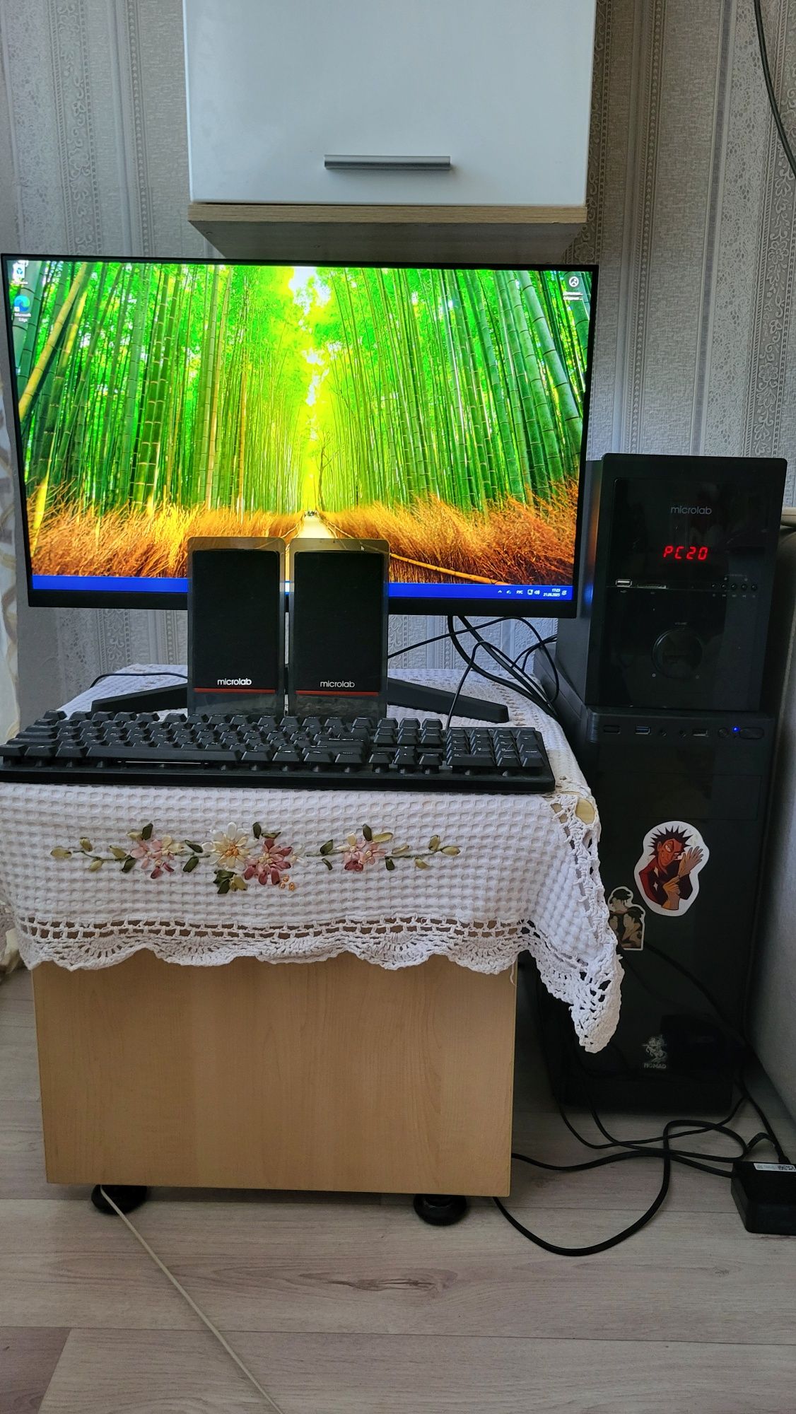 Продаётся компьютер.
