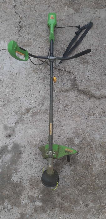 Vând motocoasă electrică