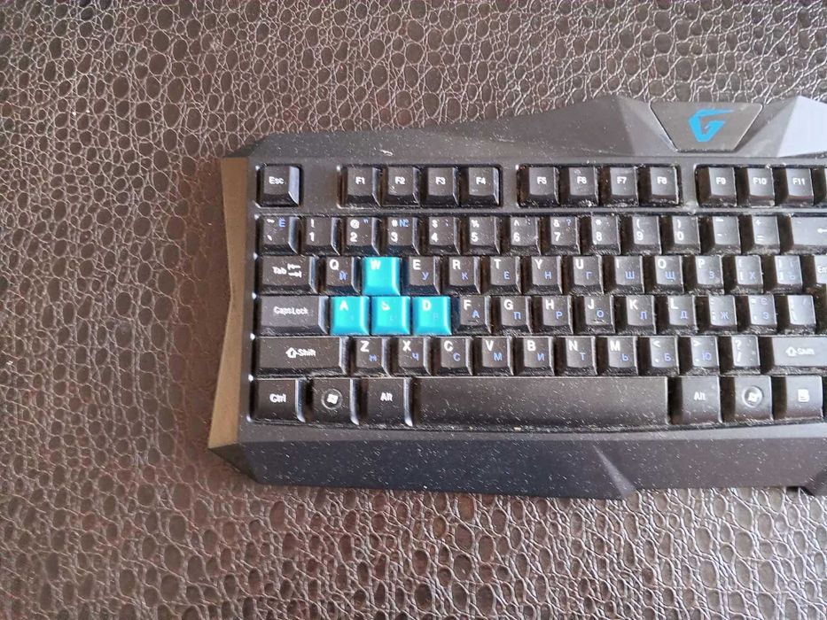 Продават се клавиатура