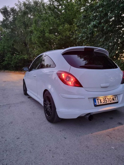 Opel Corsa D Limited Edition