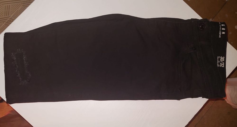 Vând Blugi Bărbați