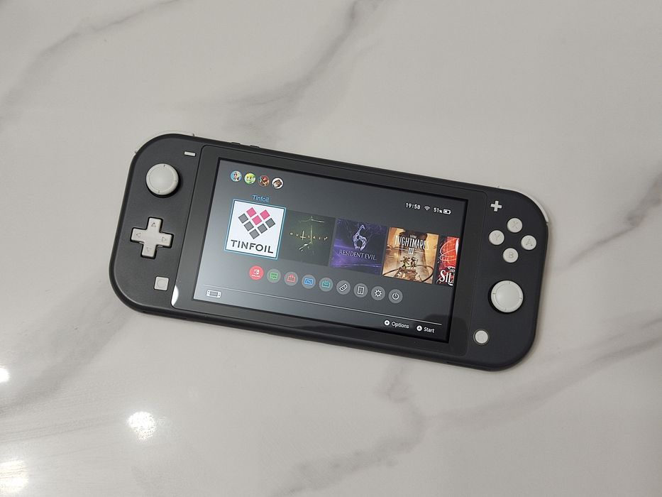 Прошитый Nintendo Switch Lite