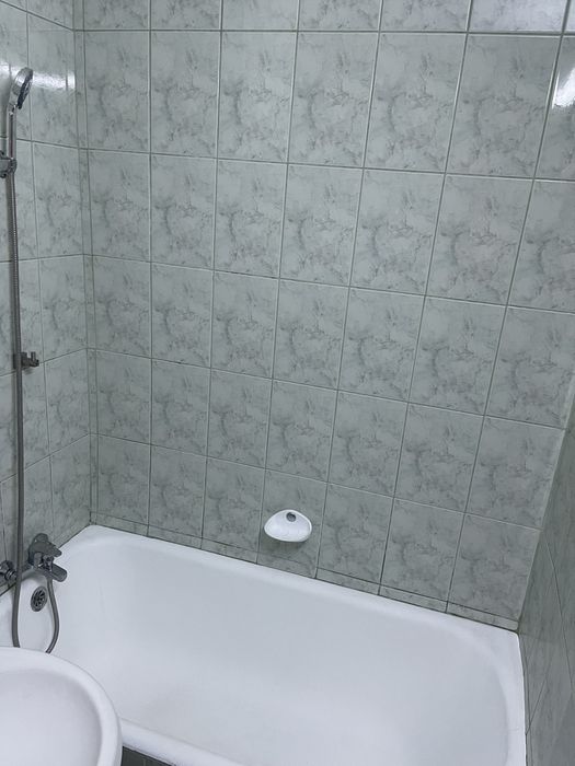 Inchiriez apartament