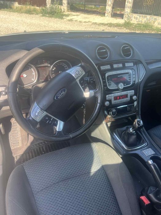 Vand ford Mondeo an 2009 2.0 D