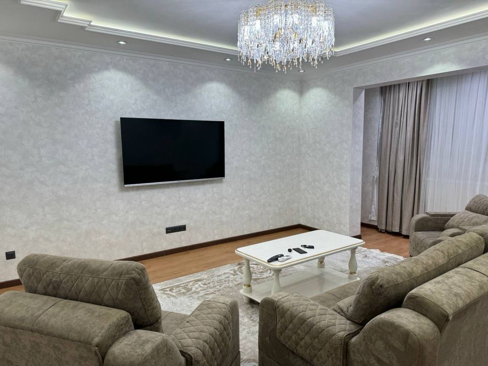 Продается 2 комнатная квартира на Новомосковской