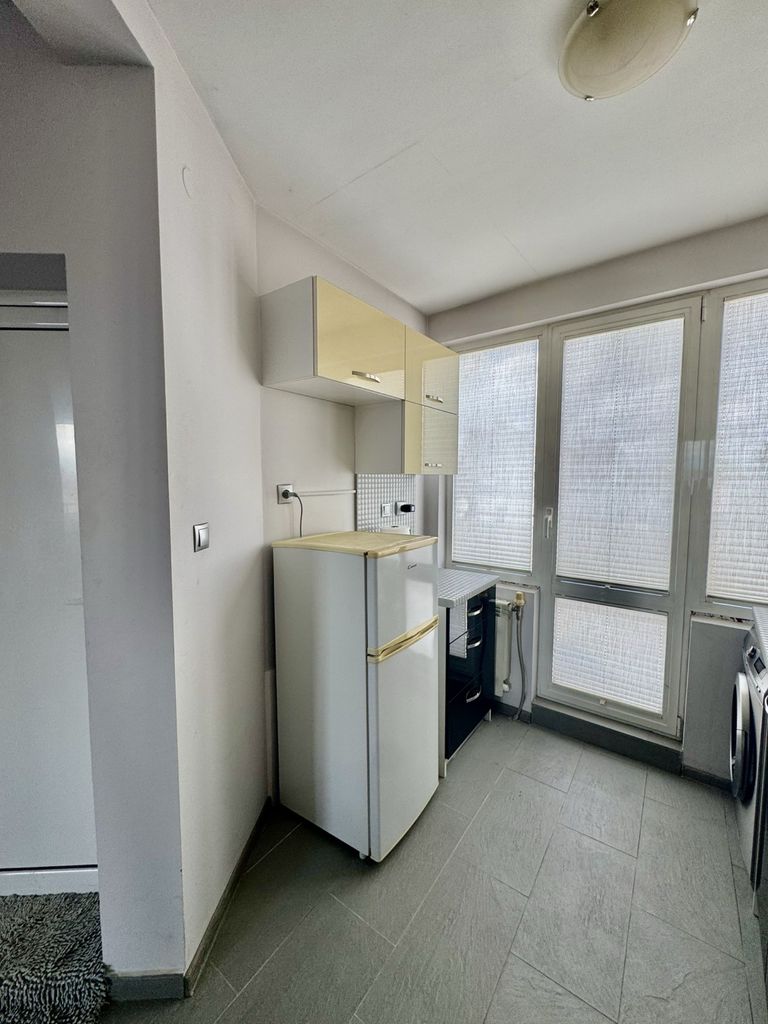 Продава се Двустаен апартамент в Пловдив, Кършияка - 55 кв.м за 2000 €/кв.м - Снимка #2