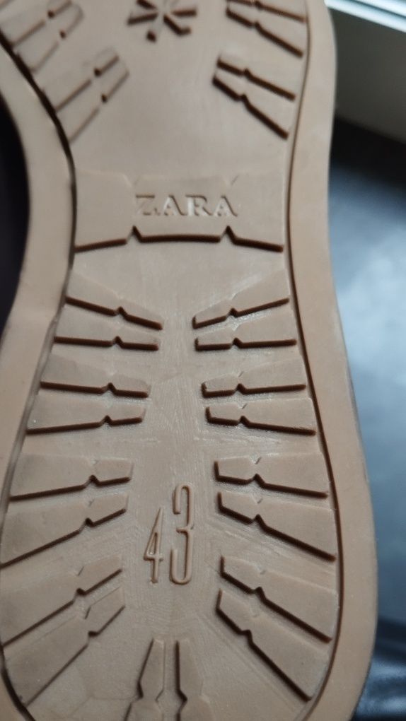 Zara кожени обувки size 43