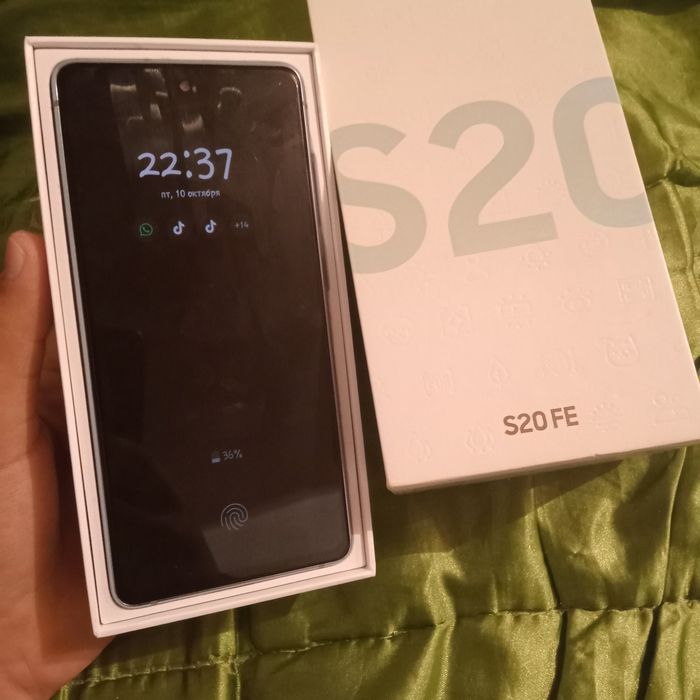 Samsung s20fe очень хорошее состояния