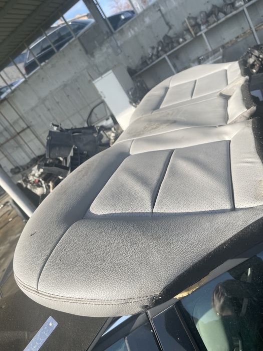 Салон за Мерцедес W212 Mercedes-benz  W212