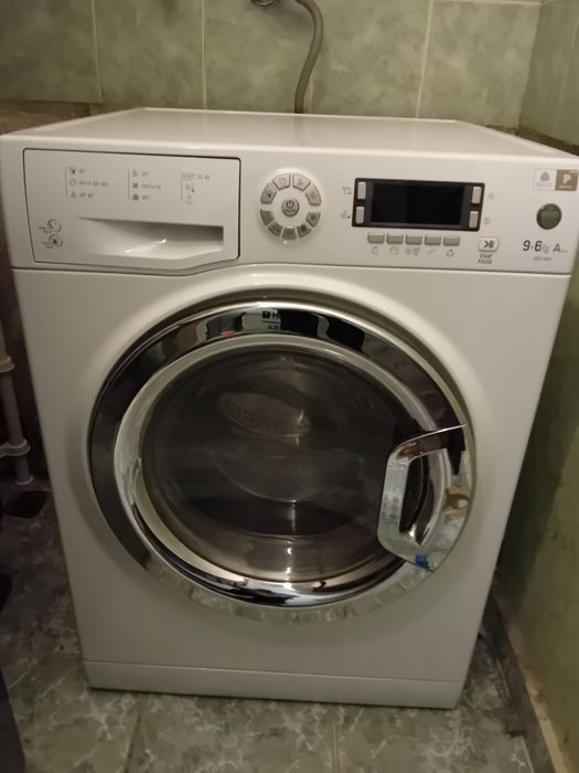 Пералня със сушилня Hotpoint Ariston WDD 9640 BX EU