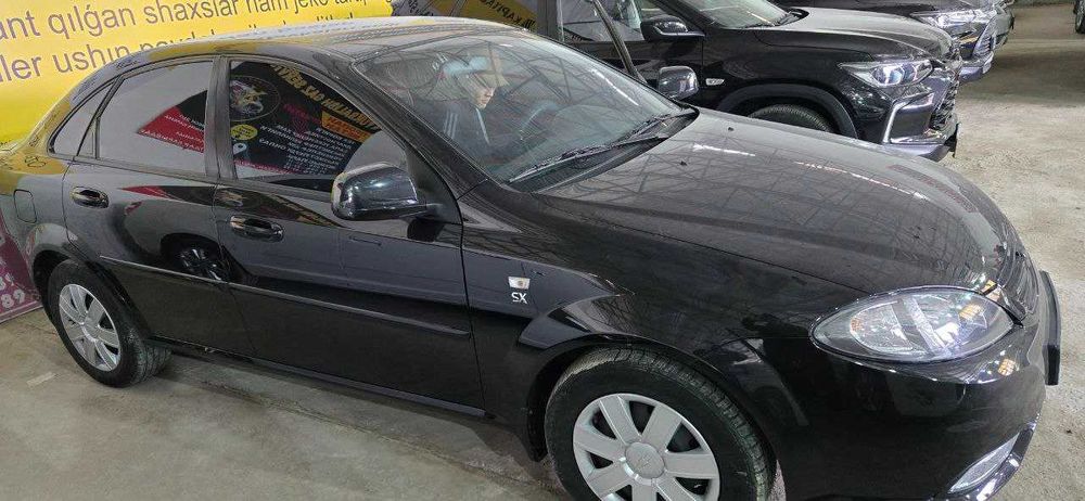 Lacetti автомобиль