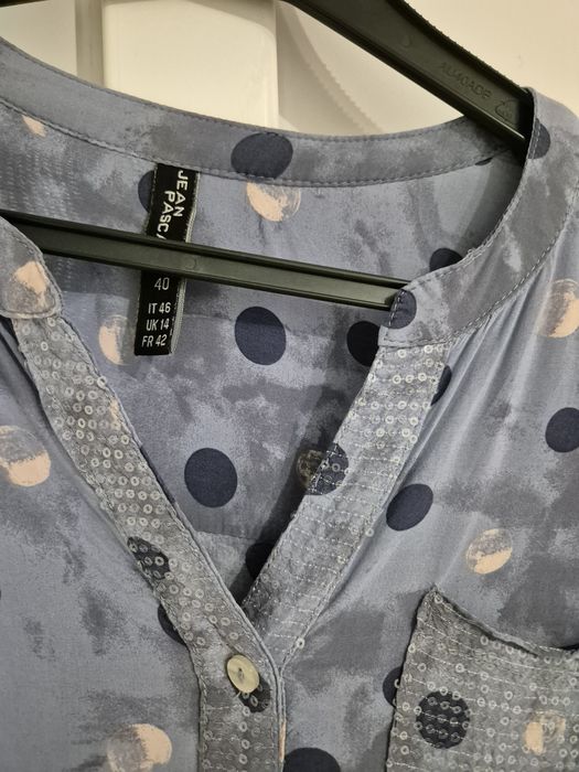 Bluza eleganta cu buline