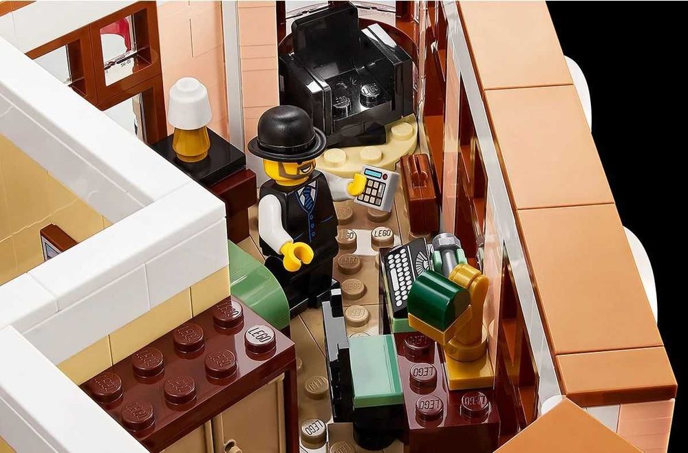 НОВО LEGO Creator Expert 10297 - Бутиков хотел