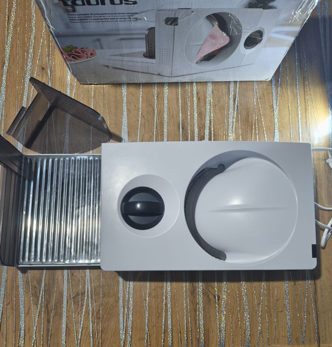 Машина за рязане на колбаси и други