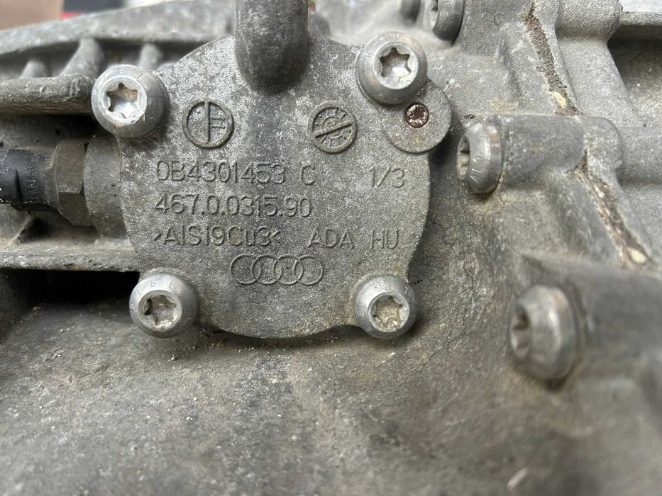 cutie audi a4 B8 manuala